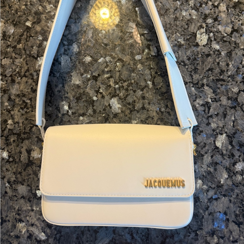 Jacquemus white Le Carinu Shoulder Bag